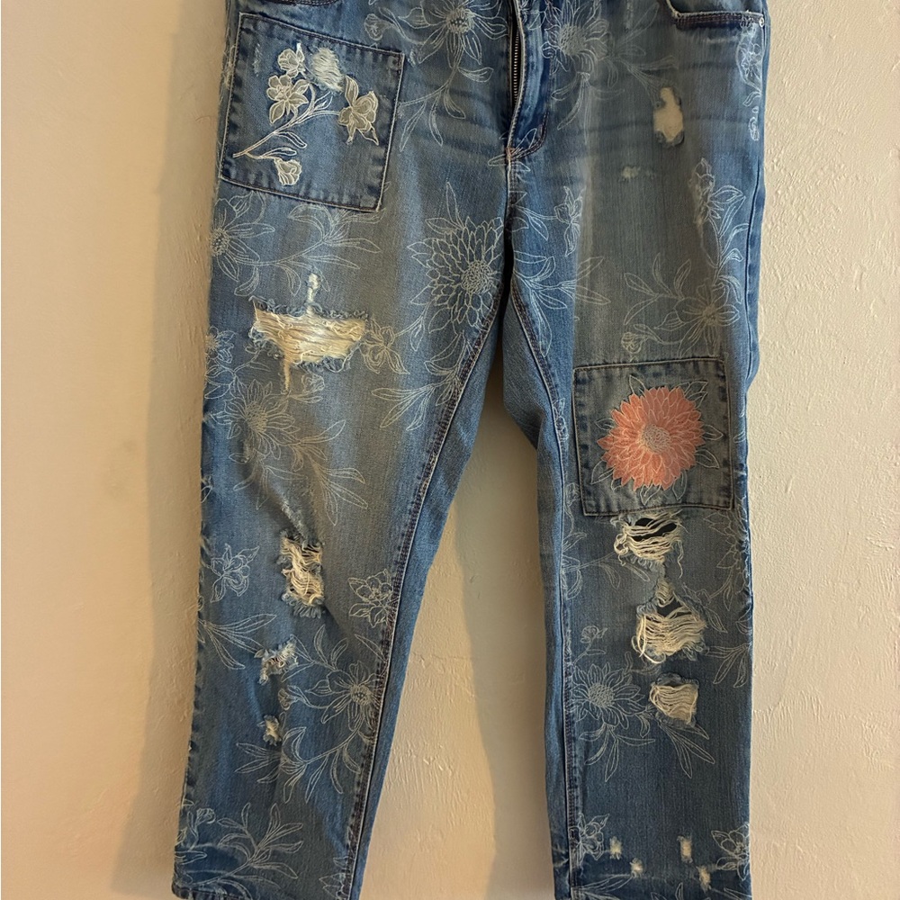 Cato est 1948 Distressed y2K Floral Stylish Blue Jeans